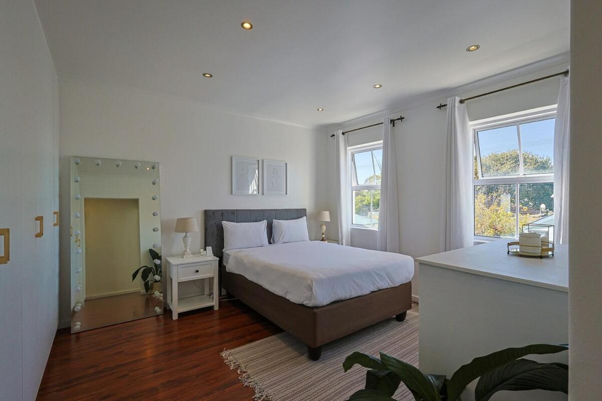 Holiday home Fully Equipped Claremont With Pool & Style