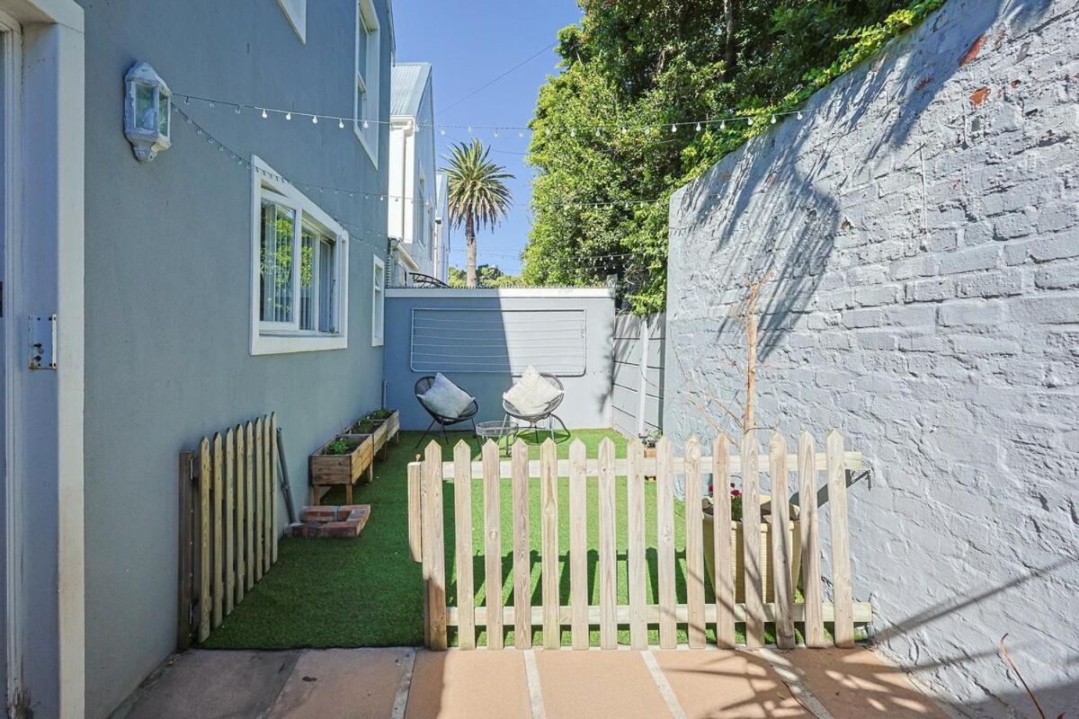 Fully Equipped Claremont With Pool & Style Holiday home *
